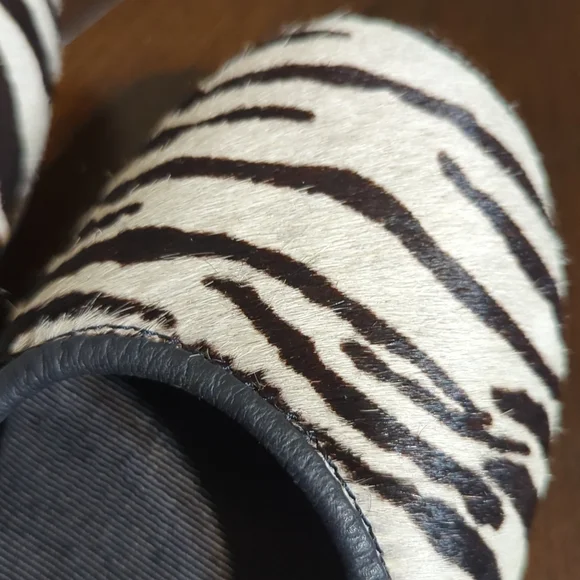 Minnetonka ballet flats - Picture 2 of 4